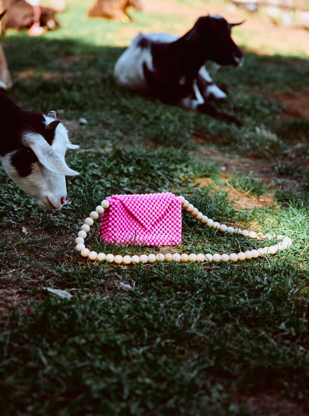 wood ball shoulder bag(vivid pink)