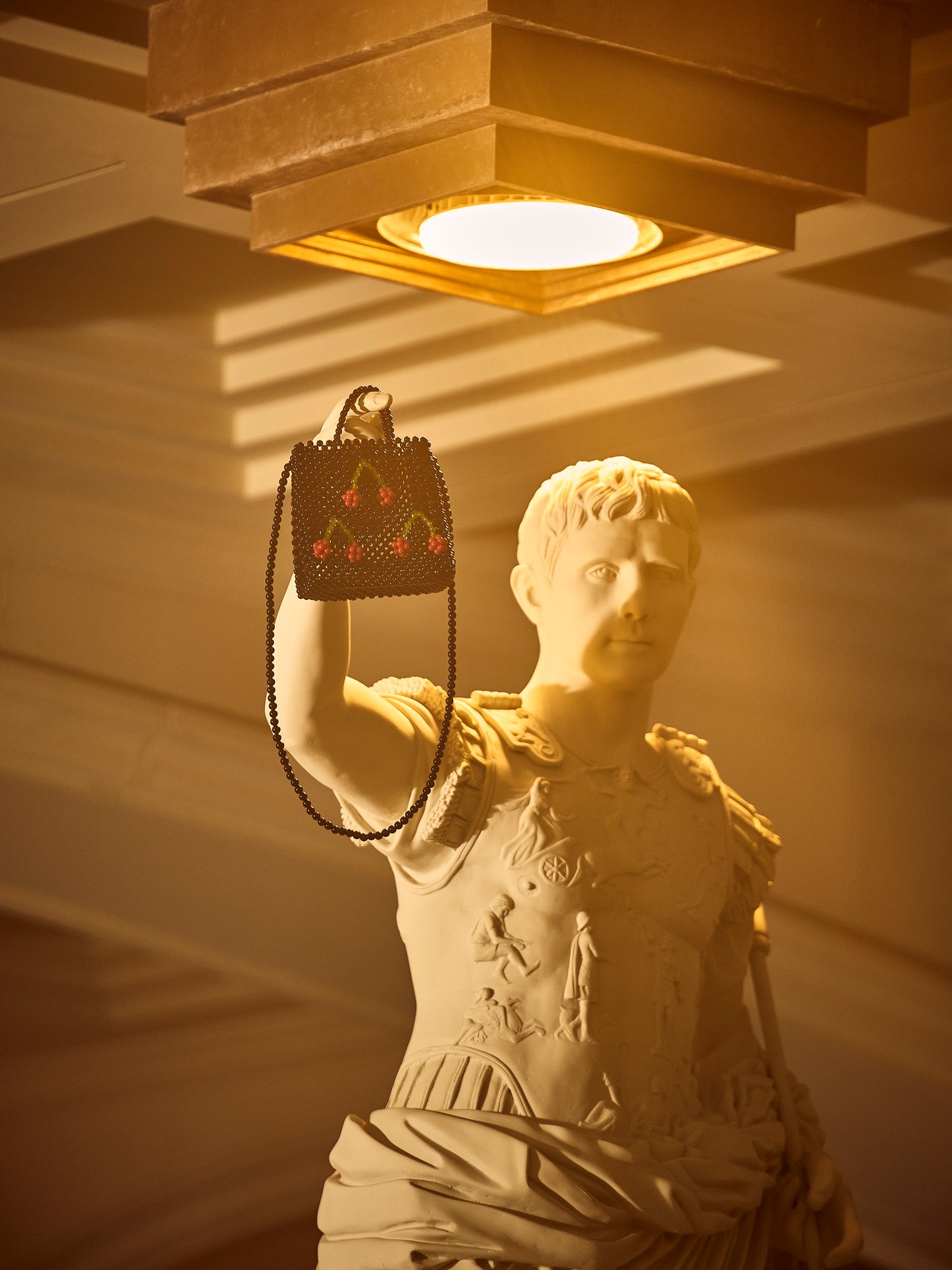 shoulder bag (cherry)